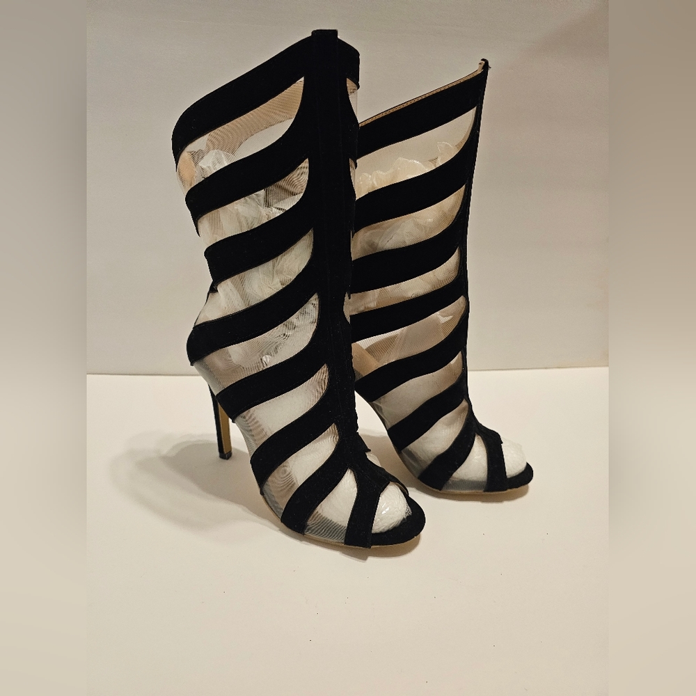 Shoes - Picture 11 of 16